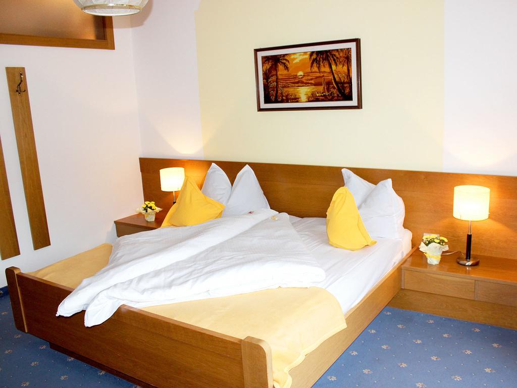 Hotel Garni An der Leit Algund Zimmer foto